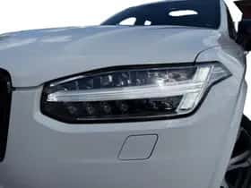 Volvo XC90 (2022) thumbnail 9
