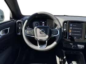 Volvo XC40 (2022) thumbnail 14