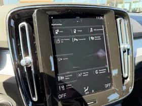 Volvo XC40 (2022) thumbnail 22