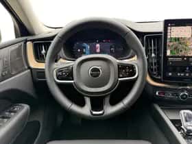 Volvo XC60 (2025) thumbnail 12