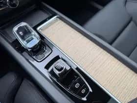 Volvo XC60 (2025) thumbnail 16