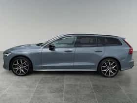 Volvo V60 (2022) thumbnail 4