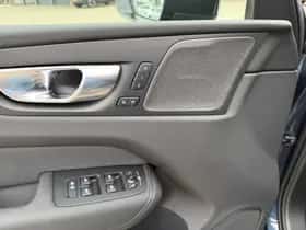 Volvo XC60 (2026) thumbnail 23