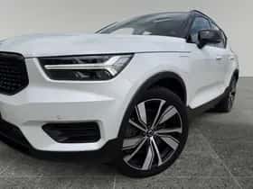 Volvo XC40 (2021) thumbnail 2