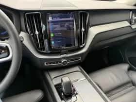 Volvo XC60 (2023) thumbnail 15