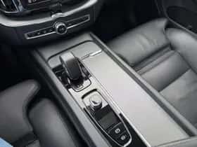 Volvo XC60 (2023) thumbnail 17