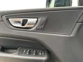 Volvo XC60 (2023) thumbnail 18