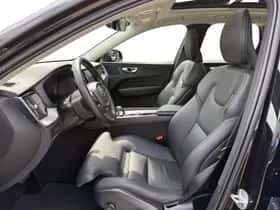 Volvo XC60 (2023) thumbnail 3