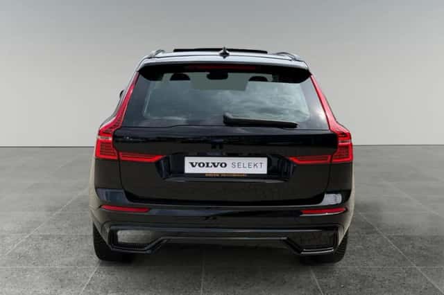 Volvo XC60 (2023) thumbnail 6