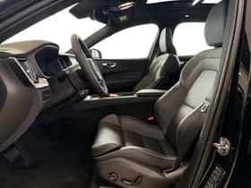 Volvo XC60 (2025) thumbnail 3