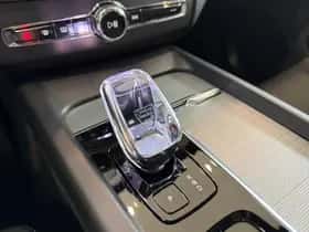 Volvo XC60 (2025) thumbnail 22