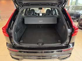 Volvo XC60 (2025) thumbnail 24