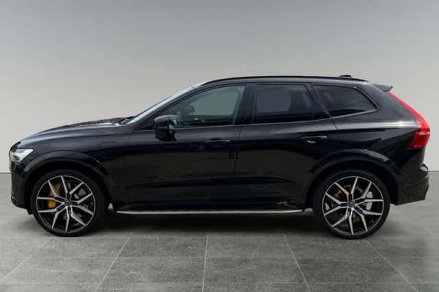Volvo XC60 (2022) thumbnail 4