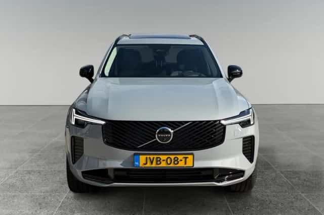 Volvo XC90 (2025) thumbnail 5