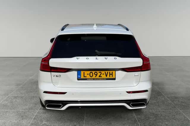 Volvo V60 (2020) thumbnail 6