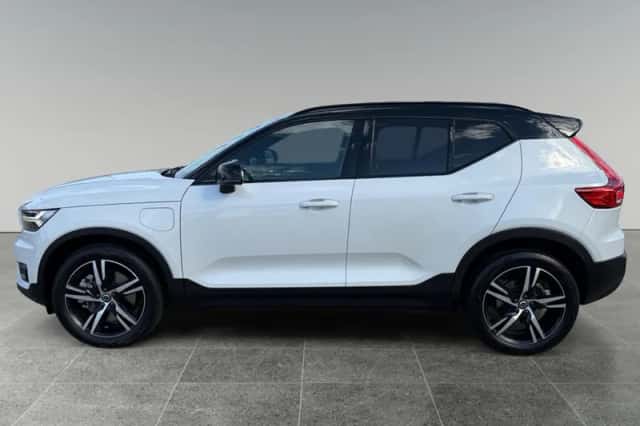 Volvo XC40 (2020) thumbnail 4