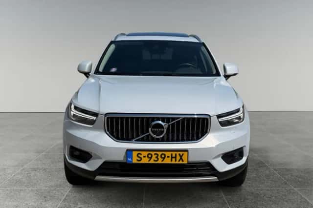 Volvo XC40 (2020) thumbnail 5