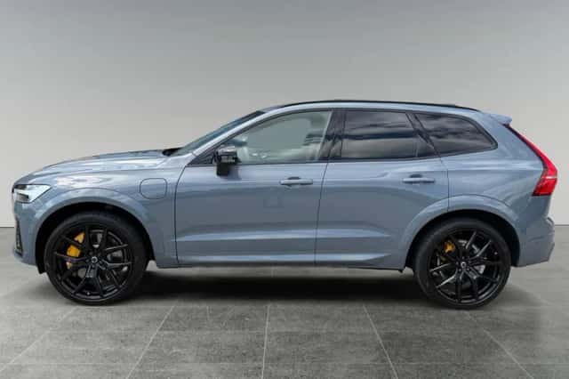 Volvo XC60 (2023) thumbnail 4