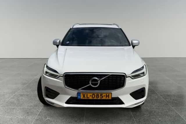Volvo XC60 (2018) thumbnail 5