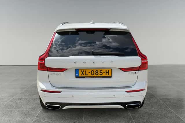 Volvo XC60 (2018) thumbnail 6