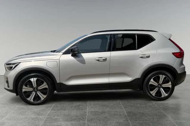 Volvo XC40 (2022) thumbnail 4