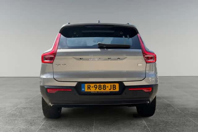 Volvo XC40 (2022) thumbnail 6