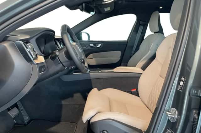 Volvo XC60 (2026) thumbnail 3