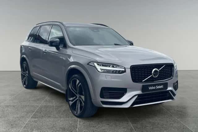 Volvo XC90 (2023) thumbnail 3