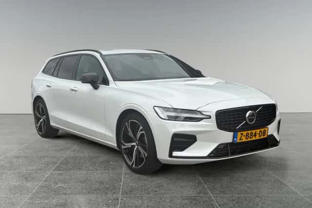 Volvo V60 (2024) thumbnail 2