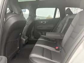 Volvo V60 (2024) thumbnail 24