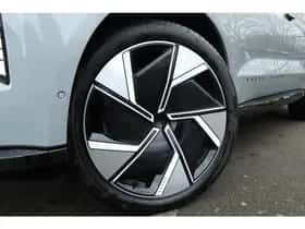 Volvo EX90 (2025) thumbnail 3