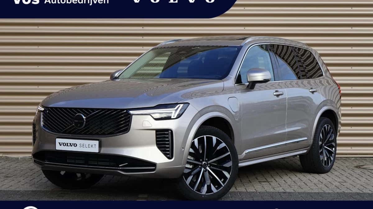 Volvo XC90 (2025) — foto 1