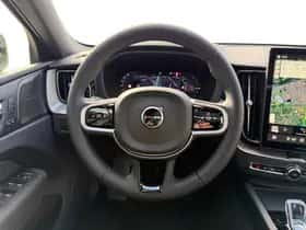 Volvo XC60 (2025) thumbnail 12