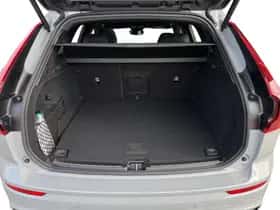 Volvo XC60 (2025) thumbnail 8