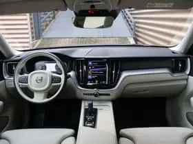 Volvo XC60 (2020) thumbnail 24