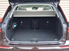 Volvo XC60 (2020) thumbnail 35