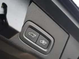 Volvo XC60 (2020) thumbnail 36