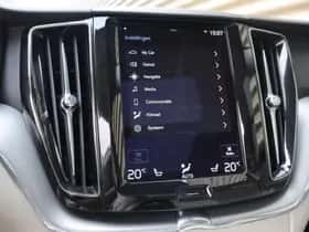 Volvo XC60 (2020) thumbnail 44