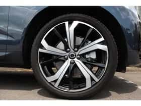 Volvo XC60 (2025) thumbnail 2