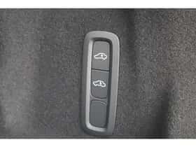 Volvo XC60 (2025) thumbnail 36