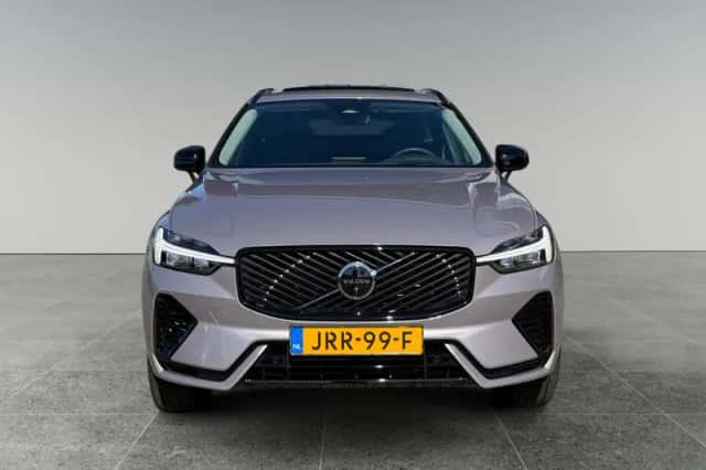Volvo XC60 (2025) thumbnail 5