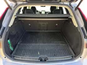 Volvo XC60 (2025) thumbnail 7
