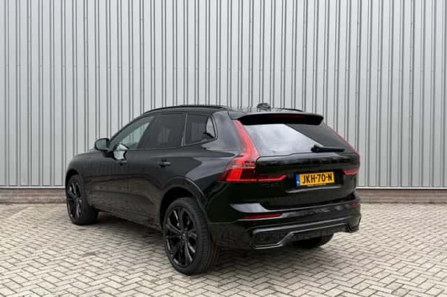 Volvo XC60 (2025) thumbnail 2