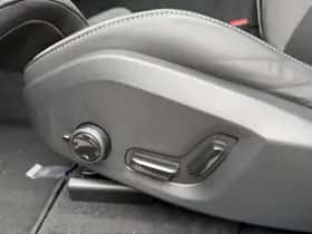 Volvo XC60 (2025) thumbnail 16