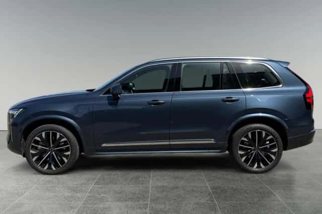 Volvo XC90 (2025) thumbnail 4