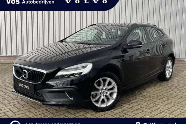 Volvo V40 (2017) thumbnail 1