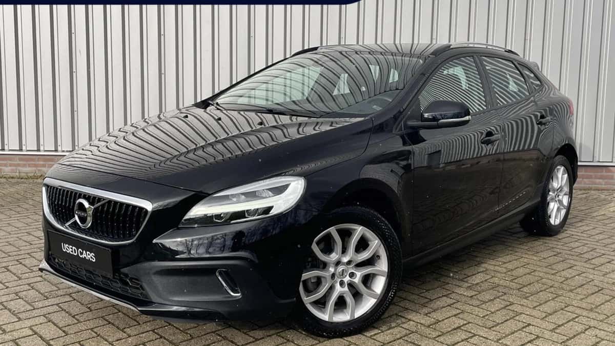 Volvo V40 (2017) — foto 1