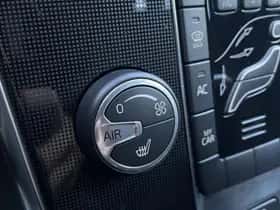 Volvo V40 (2017) thumbnail 15
