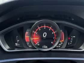 Volvo V40 (2017) thumbnail 18