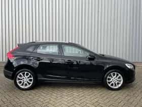 Volvo V40 (2017) thumbnail 4